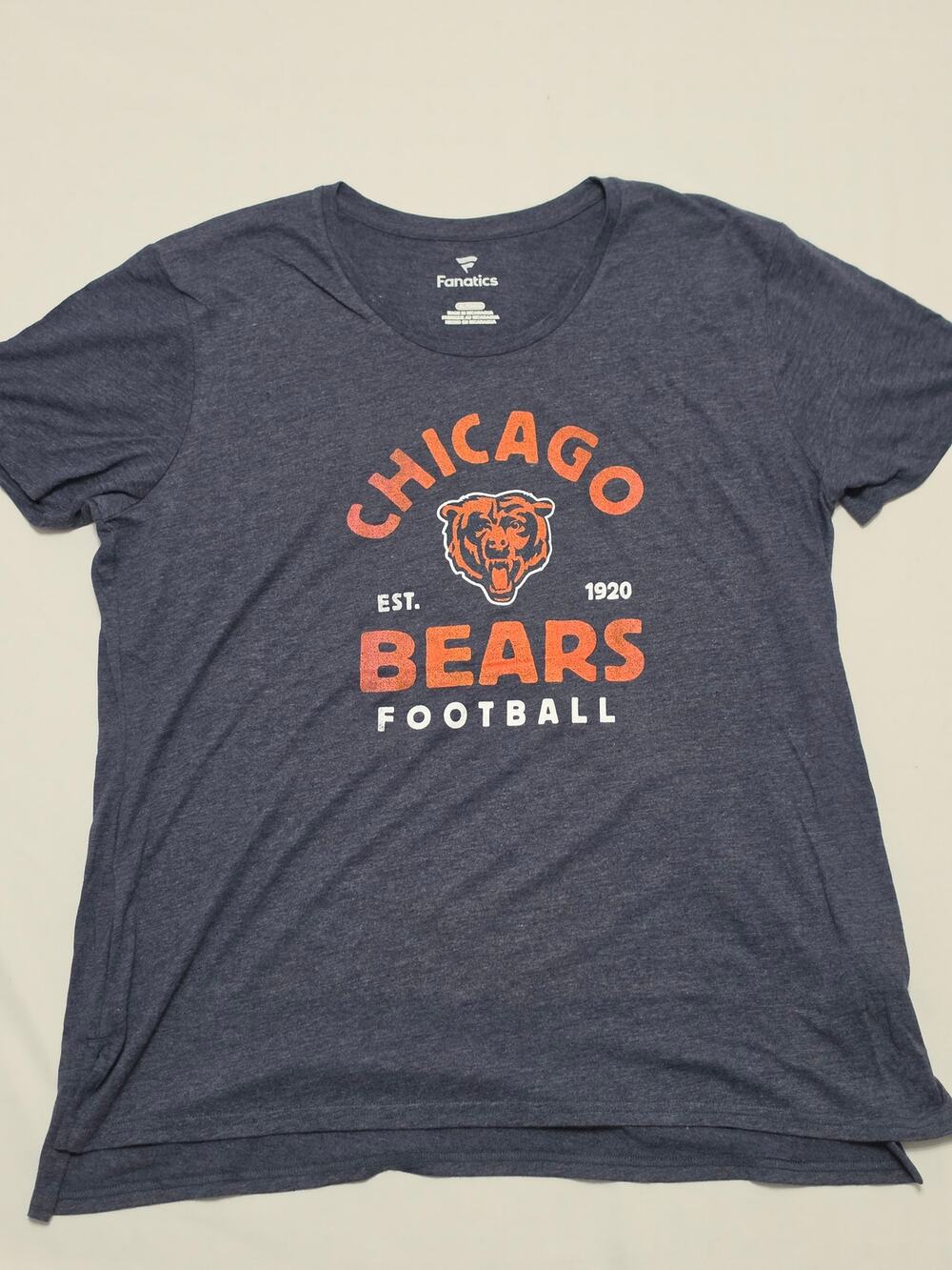 Fanatics Chicago Bears Women’s XL Dark Gray Football Tee – New Without Tags